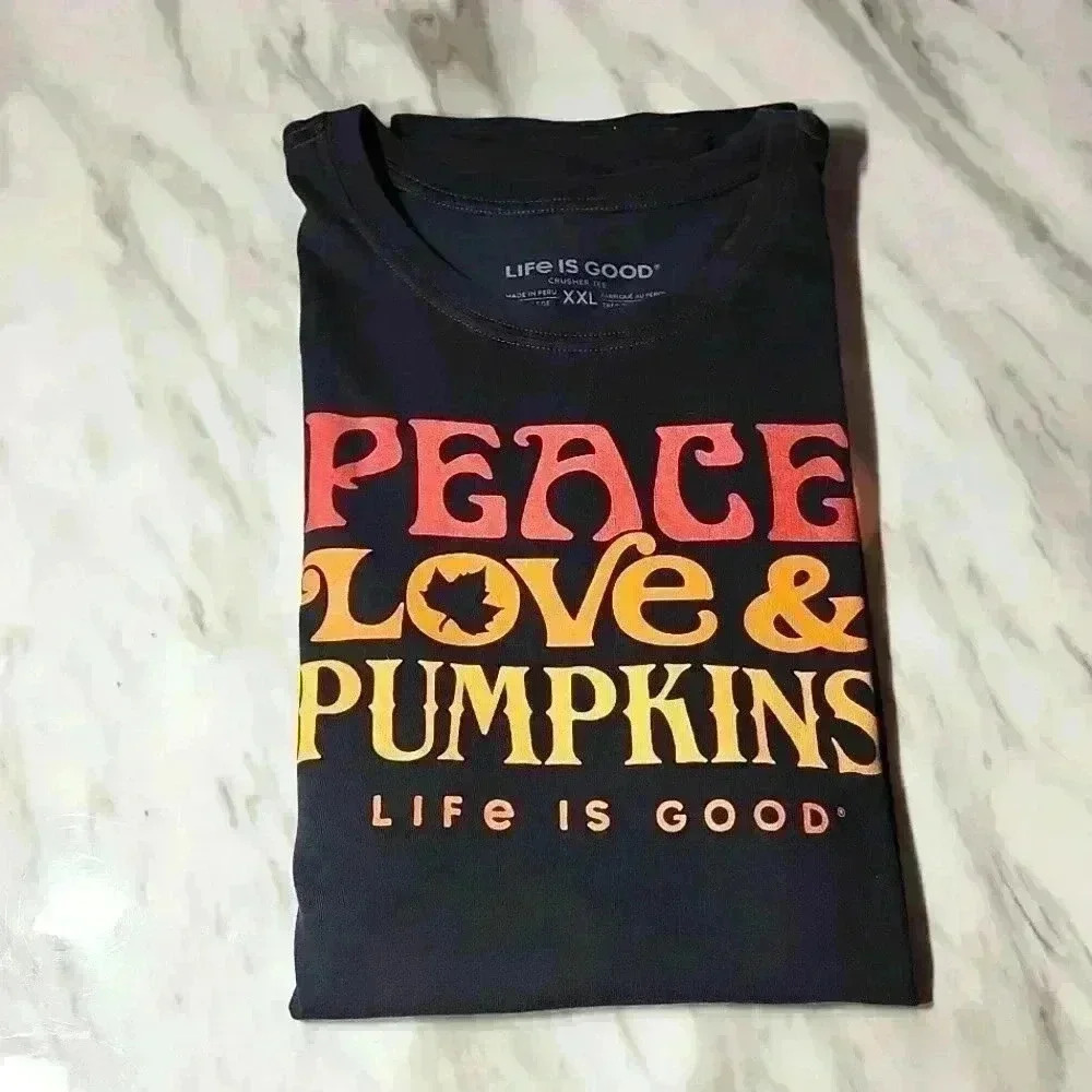 Life is good size xxl mens black  t shirt falllllll!!! Pumkins!!